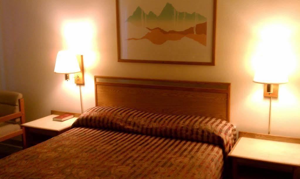 בולהד סיטי Colorado River Value Inn מראה חיצוני תמונה